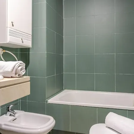 Apartament Gran Via Centro Catedral Con Parking Ascensor Wifi Grenada
